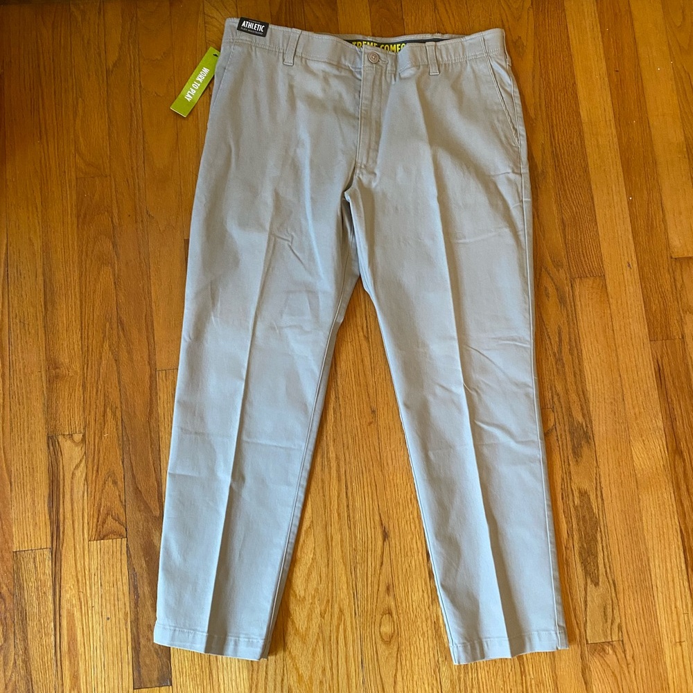 NWT Men’s Chinos 40x30